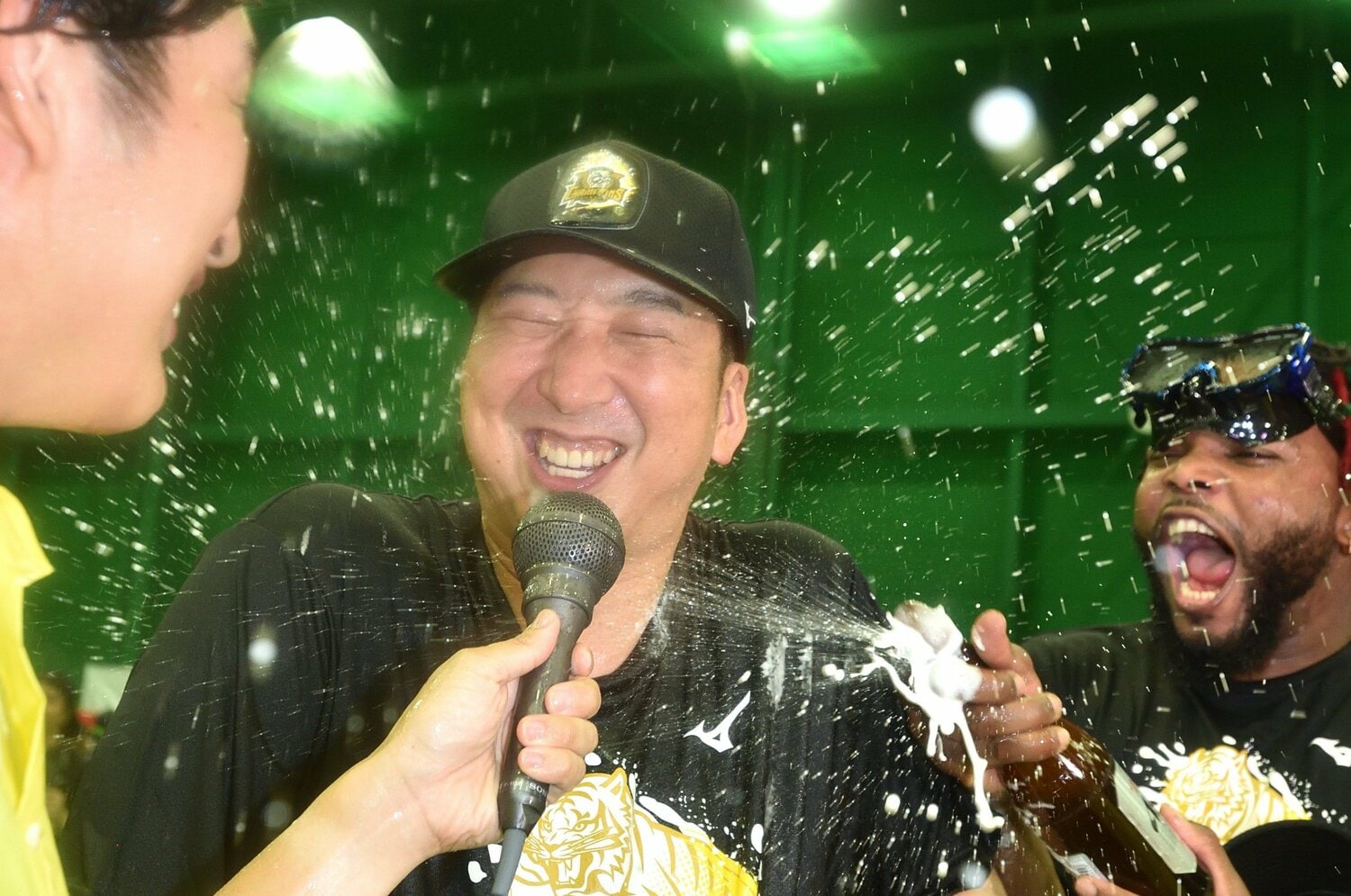 リーグ優勝直後のビールかけで ©Hideki Sugiyama