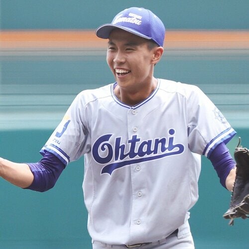昨夏甲子園出場　小松大谷高校　グラウンドコート　サイズXO 小松大谷高校を徹底解剖 - Number Web - ナンバー