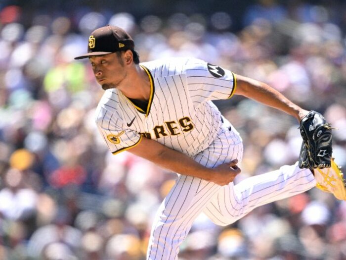 「実は新球の開発を…」ダルビッシュ有“日米通算204勝”偉業の陰に「東北高時代に投げていた」“伝説の魔球”の解禁計画と38歳のモデルチェンジ＜Number Web＞ photograph by Getty Images