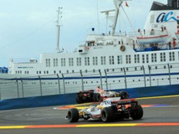 新ストリート・サーキットへの反応。<Number Web> photograph by Mamoru Atsuta(CHRONO GRAPHICS)