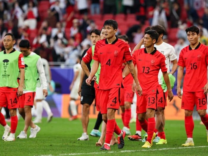 「日本代表の中身はスカスカ」森保J酷評の韓国メディア、翌日まさかの泥沼ドローに「優勝できない」と嘆き…“アジアの難しさ”を痛感する2日間＜Number Web＞ photograph by Getty Images