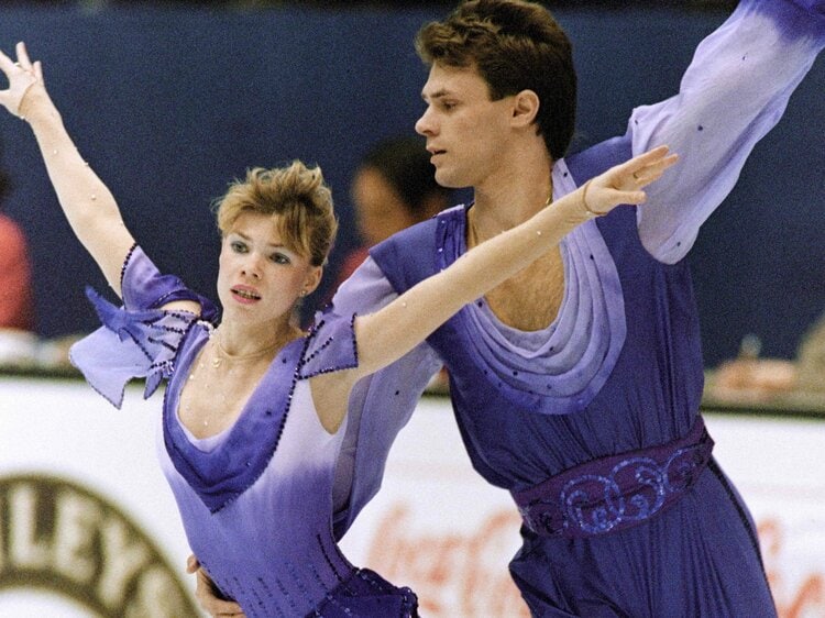 シシコワ＆ナウモフ夫妻：幕張世界選手権優勝ペア、米航空機事故で逝去