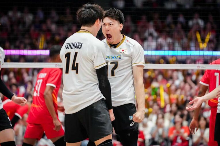 コートの上で感情を爆発させる西本圭吾（27歳）©︎Volleyball World