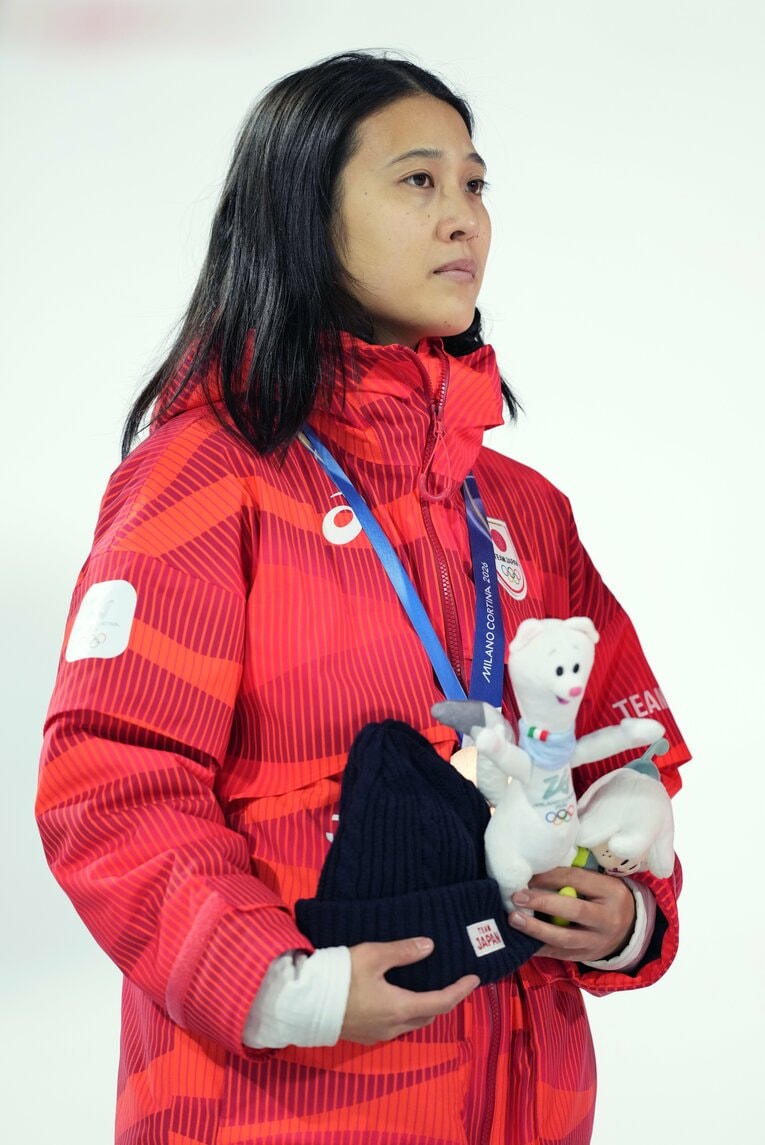 ミラノ五輪ジャンプ混合団体で銅メダルを獲得した日本チーム　©Tsutomu Kishimoto／JMPA