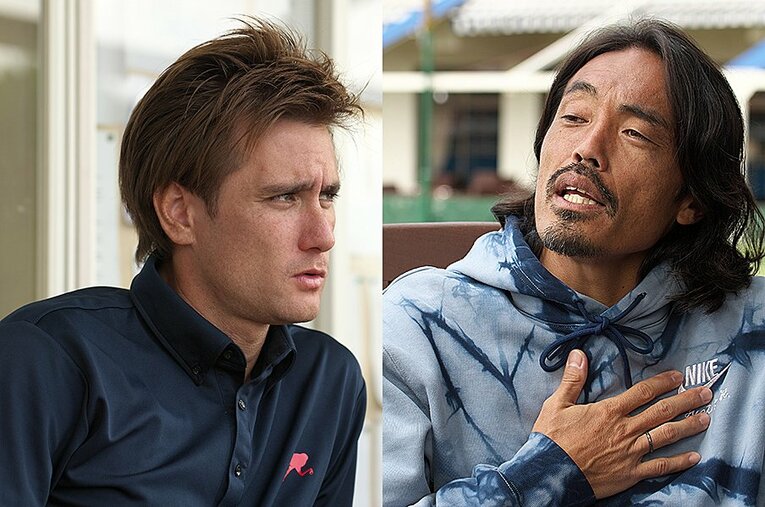 対談において、プロとしての報酬に対する見解が異なったシュタルフ悠紀リヒャルト監督（左）と安彦考真 ／ photograph by Hideki Sugiyama