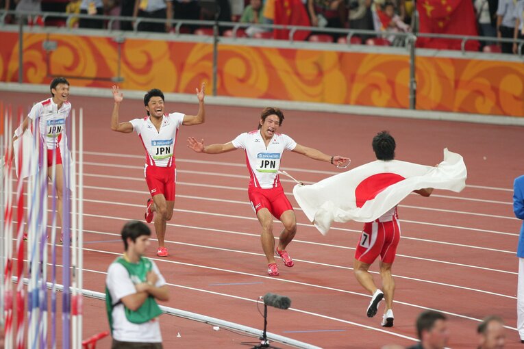 北京五輪のリレー決勝　©JMPA