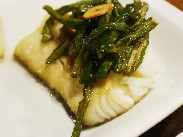 バカラオと呼ばれるタラのソテー　©Daisuke Nakashima