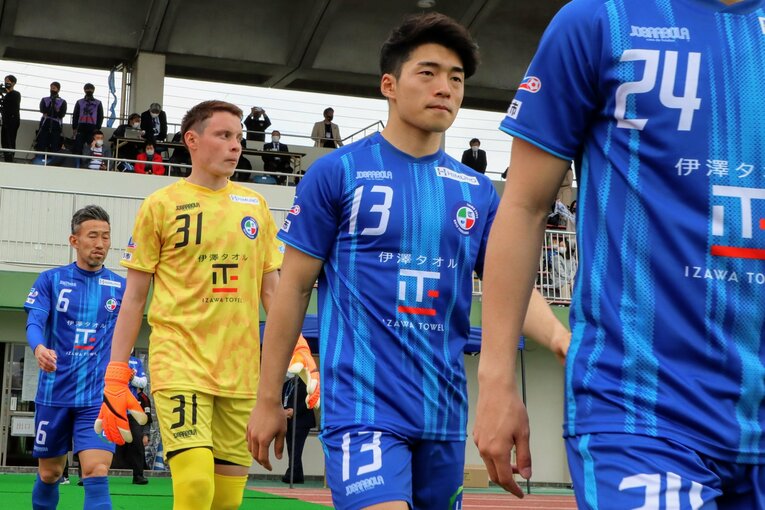 工務店での仕事とサッカーを両立していたFCティアモ枚方時代（提供：FCティアモ枚方）