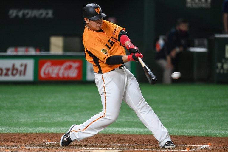 打率でも数字が残れば岡本はまさに「巨人の4番」らしくなってくるだろう©Nanae Suzuki