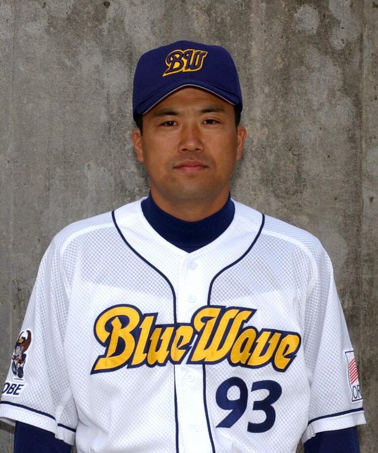 今季で選手時代を通じて35年目を迎えるブルペンキャッチャーの杉本　©JIJI PRESS