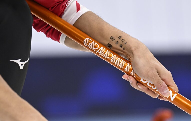 2023年世界選手権、谷田の腕に「勝」の文字が見える　©WCF / Eakin Howard