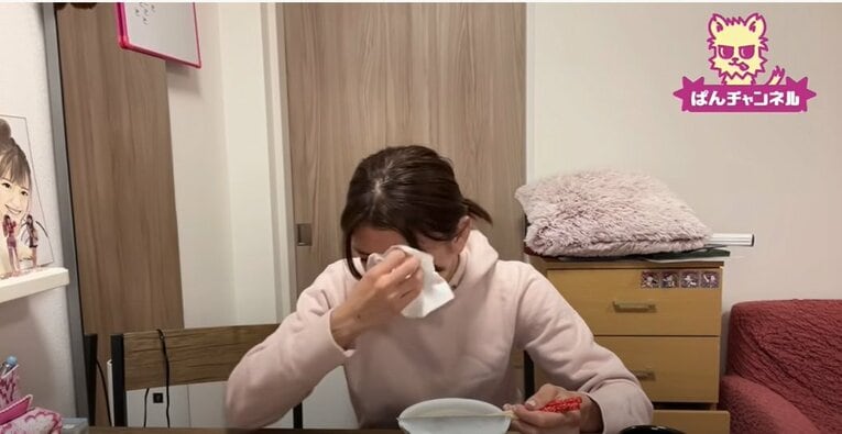 涙を流しながら「ファイターはみんなそうだから」と語った　ぱんちゃん璃奈公式YouTubeチャンネルぱんチャンネルより