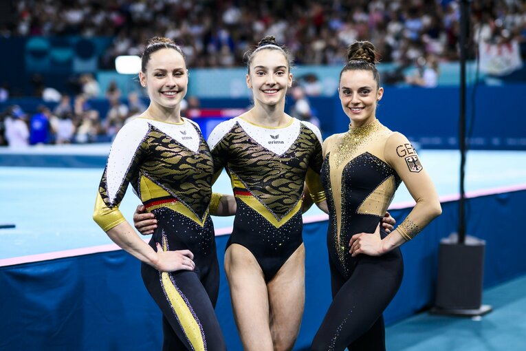 ドイツ代表の中でも、ユニタードと従来のレオタードが混在していた　©Getty Images