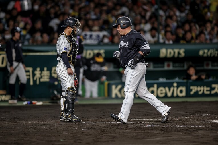 【日本シリーズ第3戦】ソフトバンク・山川穂高の2戦連続弾　©️Kiichi Matsumoto