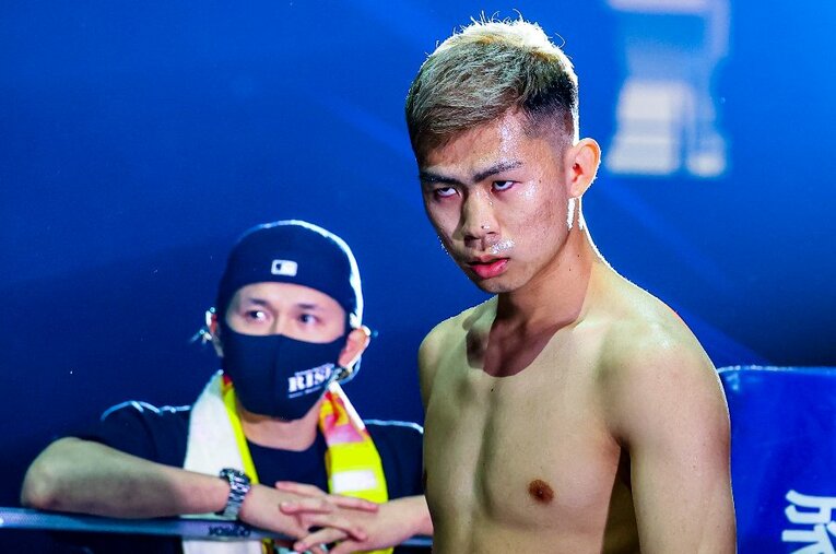 『THE MATCH 2022』で“K-1の問題児”芦澤竜誠と対戦するYA-MAN。両者は会見で乱闘騒ぎを起こしており、試合前の視殺戦からも目が離せない ／ photograph by RIZIN FF Susumu Nagao