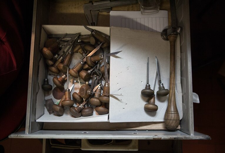 メダルの製造工程　©Paolo Vezzoli