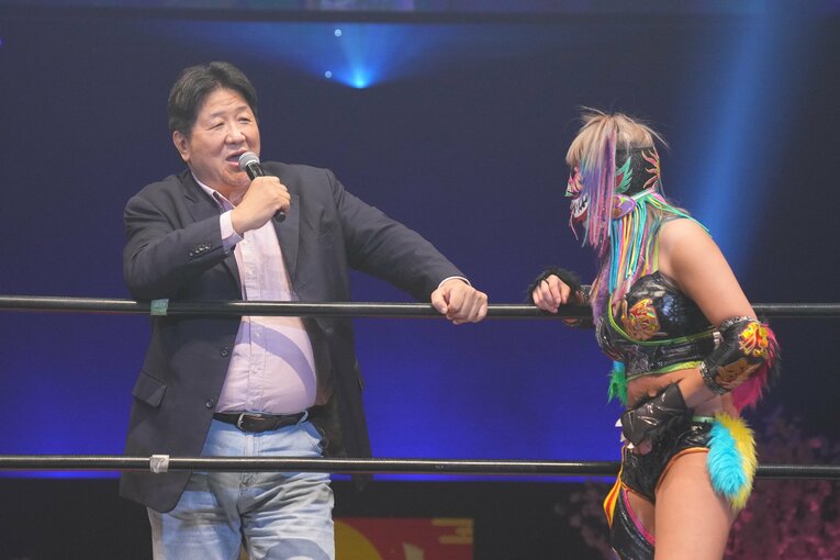 「お前、あの騒動があったのによく来たな」“今のプロレス批判”で炎上した前田日明に、ウナギ・サヤカがモノ申した真意「ぶん殴られようが…」(41)