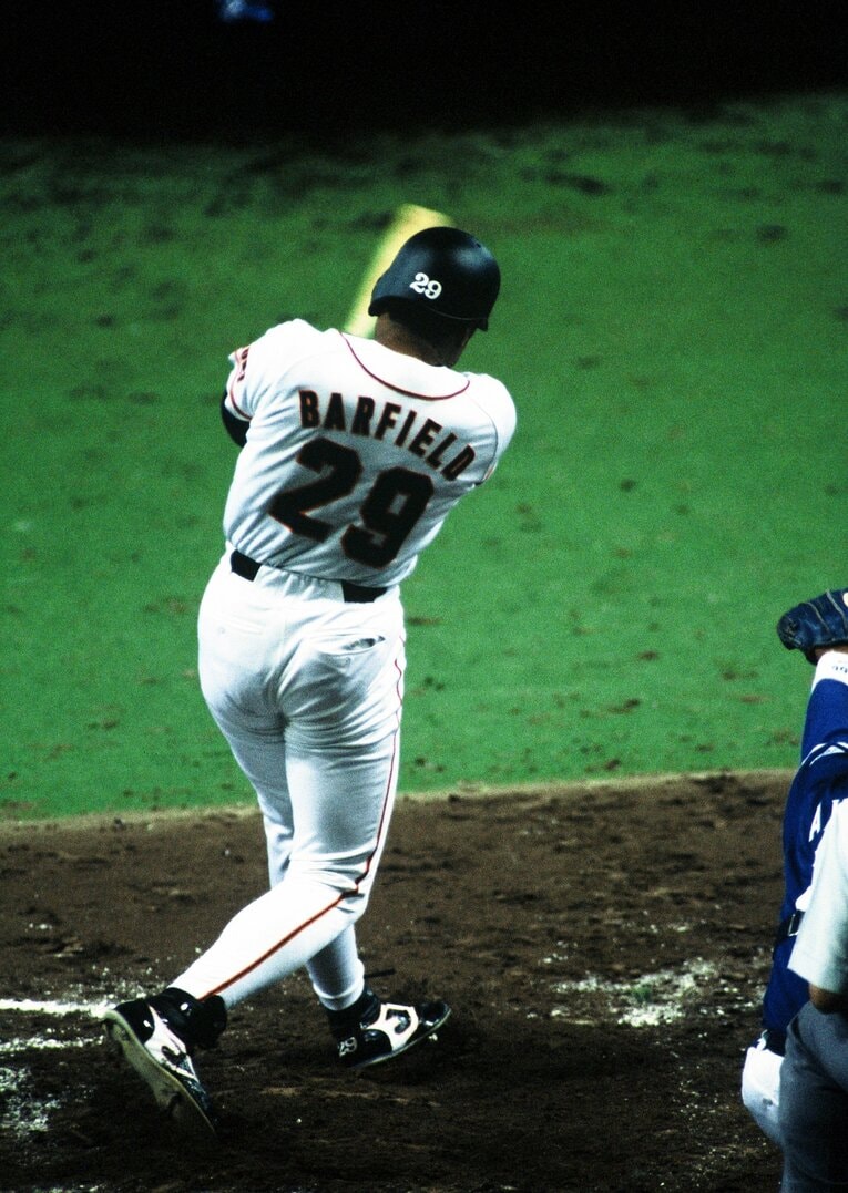 左手首のケガと闘っていたバーフィールド　©BUNGEISHUNJU