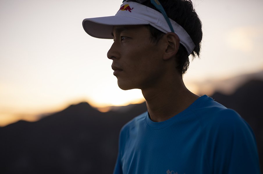 山岳レースをラグビーのように。世界王者・上田瑠偉が描く未来図。<Number Web> photograph by Sho Fujimaki