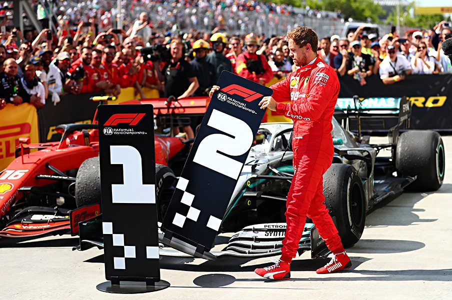 勝利剥奪のペナルティにベッテル激怒。F1レースの裁定はどうあるべきか。＜Number Web＞ photograph by Getty Images