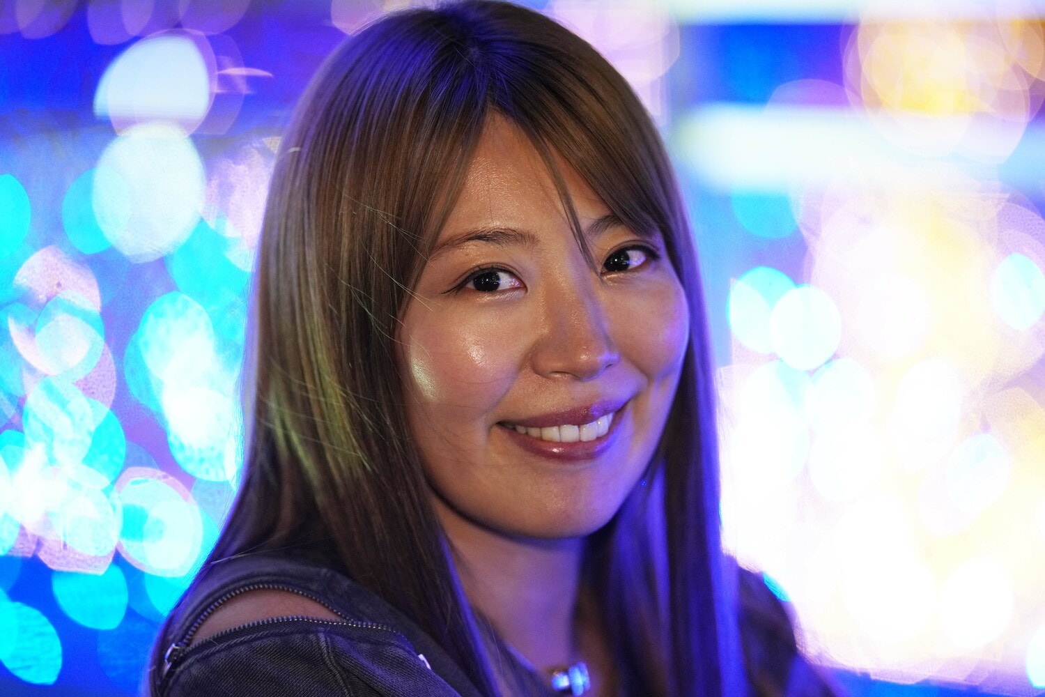 裕福な家庭で生まれ育った“貴婦人”桜井麻衣　©Essei Hara