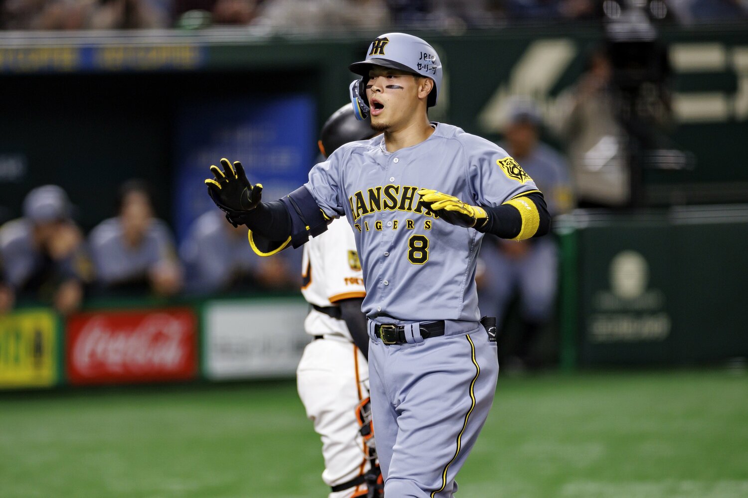 阪神の4番・佐藤輝明。前半戦では25本塁打、64打点と2冠の活躍　©︎Kiichi Matsumoto