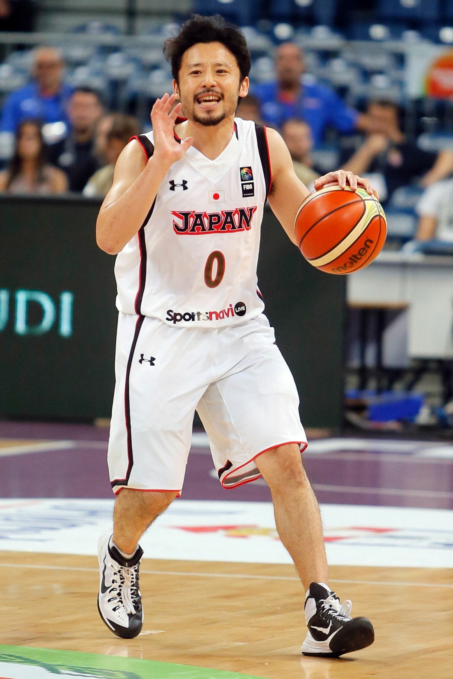 7年前のリオ五輪最終予選で渡邊や比江島らとともに戦い、チームを鼓舞したレジェンド・田臥勇太 ©JIJI PRESS