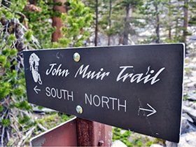 憧れのジュン・ミューア・トレイルの看板。 