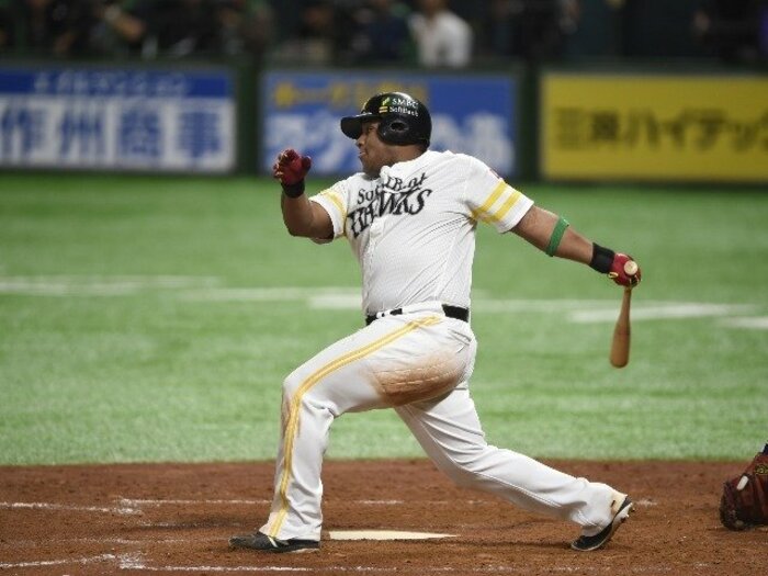 「デスパイネがいること」が真骨頂。SB、チームとフロントで掴んだ1勝。<Number Web> photograph by Naoya Sanuki