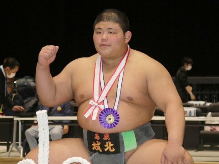 「オレは相撲界を離れるんだ」19歳の怪物・伯桜鵬には相撲を“やめた”ライバルがいた…異色の元アマ横綱「NFL挑戦」花田秀虎が語る、伯桜鵬との関係<Number Web> photograph by JIJI PRESS