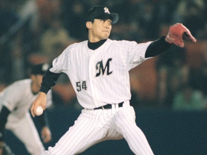 「ホップするストレート」「カーブが止まる」吹き荒れる“マリンの風”を味方につけた名投手とは？ “歴代1位”小野コーチ「風は友だち」＜Number Web＞ photograph by KYODO