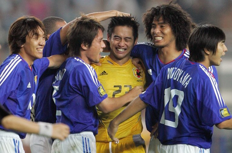 17年前、04年7月31日のアジアカップ準々決勝。ヨルダンとのPK戦で神セーブを連発した川口能活（当時28歳） ／ photograph by AFLO