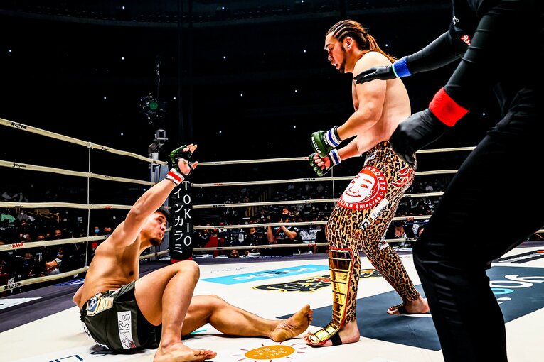 HIROYAとの試合は意外にも一進一退の好勝負に　©RIZIN FF Susumu Nagao