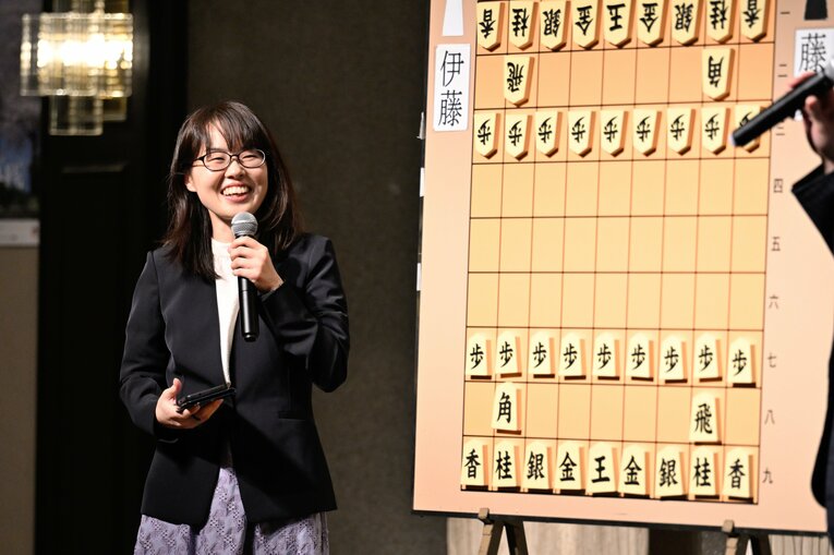 貞升女流二段　©Keiji Ishikawa