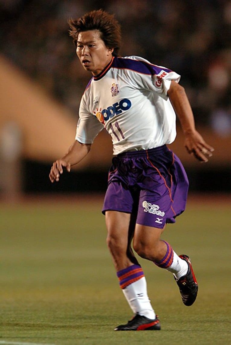 プロ5年目にベガルタ仙台（当時J2）でリーグ20得点を挙げてブレイク。翌2005年にサンフレッチェ広島へ移籍した　©️Getty Images