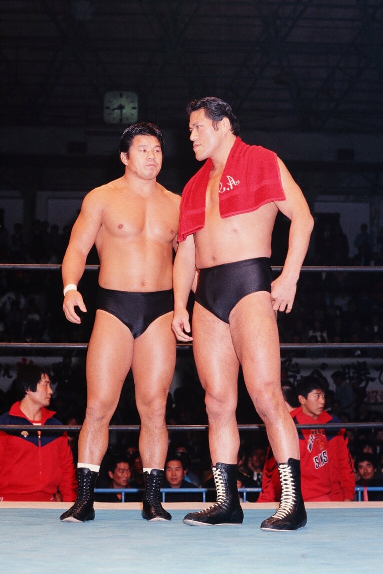 藤波辰爾とアントニオ猪木 ／ photograph by AFLO