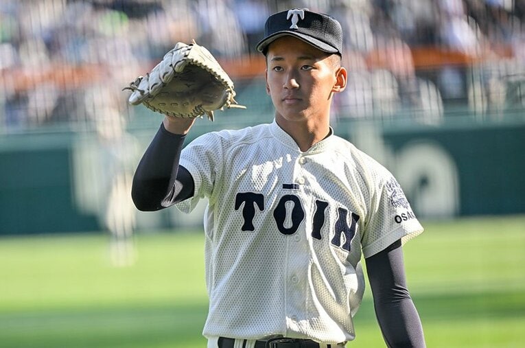 大阪桐蔭の前田悠伍。センバツ連覇こそならなかったものの、その総合力の高さは高く買われているようだ ／ photograph by Nanae Suzuki