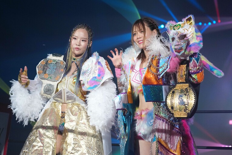 岩谷麻優とタッグを組んで復帰戦のリングに立つビクトリア弓月。8月9日、大田区総合体育館　©Essei Hara