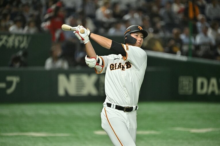 身長2m、体重100kgという恵まれた体躯の秋広優人。そのポテンシャルは誰もが認めるが阿部慎之助監督は苦言も…期待の裏返しか　©︎Hideki Sugiyama