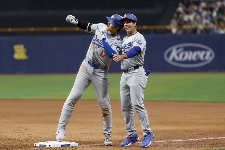 今季までドジャースの一塁コーチを務め今オフにマーリンズ監督に就任したクレイトン・マッカロー氏 ©Getty Images