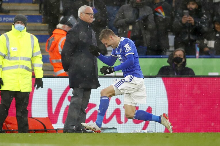 プレミアリーグ第13節のワトフォード戦で2得点を決めたジェイミー・バーディー。かつて「ミラクル・レスター」を率いたワトフォードのクラウディオ・ラニエリ監督への強烈な恩返しとなった　©Getty Images