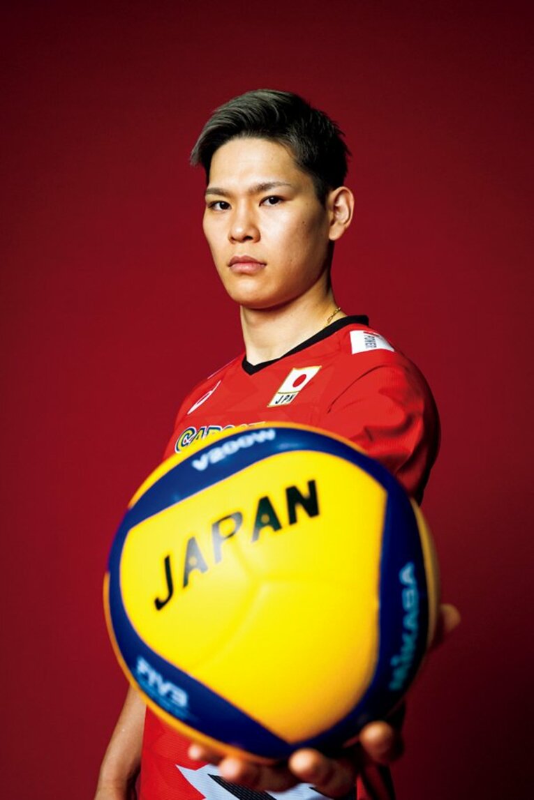 西田有志（にしだ・ゆうじ）2000年1月30日生、三重県出身。海星高から'18年にジェイテクト入りし、日本代表初選出。'19年W杯ではベストオポジット賞。'21年は東京五輪のベスト8入りに貢献し、セリエAのビーボ・バレンティアへ。'22年ジェイテクト復帰。'23年にパナソニック移籍。187cm、89kg  ©︎Asami Enomoto