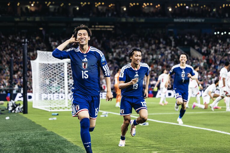 何度でも見たい…チュニジア戦、日本代表ゴールラッシュの連続写真を全部見る（画像は右に続きます）　©Kiichi Matsumoto/JMPA