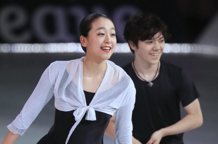 ともに愛知県名古屋市生まれの浅田真央と宇野昌磨。宇野がフィギュアスケートを始めたきっかけは浅田の言葉だったという ／ photograph by AFLO