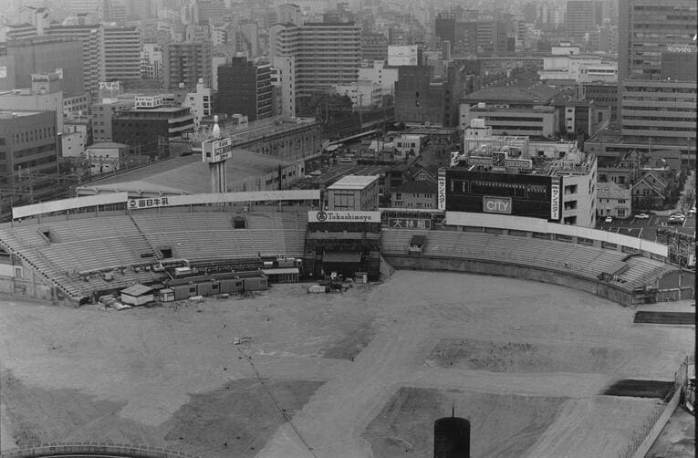大阪球場の取り壊し　4/5　©Koji Asakura