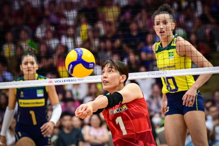 岩崎こよみ（VNLファイナル準決勝・ブラジル戦）　©︎Volleyball World