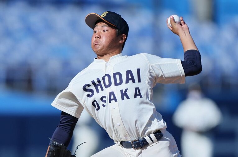 来年のドラ1候補・大学生ピッチャー【2】大阪商業大・高太一投手（3年・183cm80kg・左投左打・広陵高） ／ photograph by Sankei Shimbun