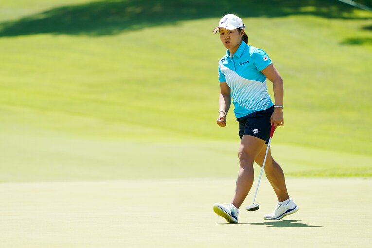 3日目、9番ホールでガッツポーズする畑岡奈紗　©︎Shizuka Minami