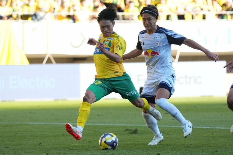 J1昇格プレーオフ準決勝で大活躍を見せた17歳の姫野　©Getty Images