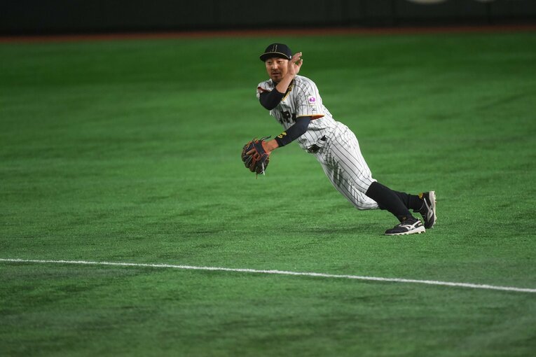 2017年WBC　菊池涼介の天才プレー集（10/27）　©BUNGEISHUNJU